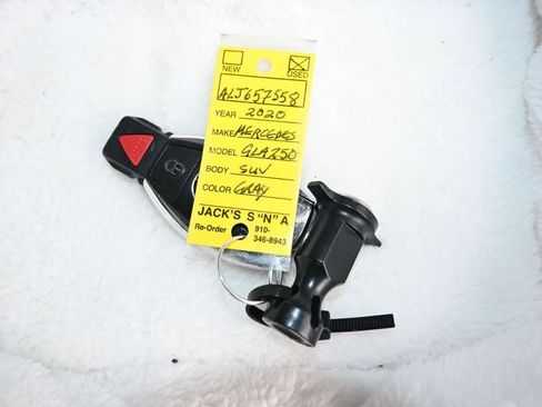 Used 2020 Mercedes-Benz GLA 250 4MATIC image 22