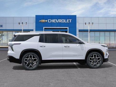New 2026 Chevrolet Traverse High Country w/ LPO, Floor Liner Package image 5