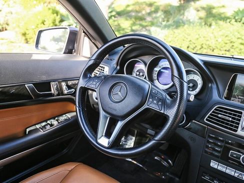 Used 2014 Mercedes-Benz E 550 Cabriolet image 28