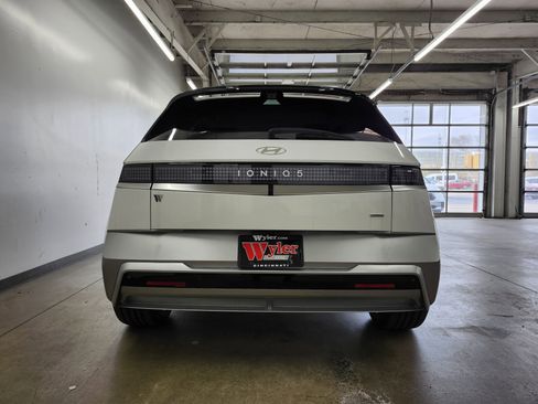 New 2026 Hyundai Ioniq 5 Limited image 24