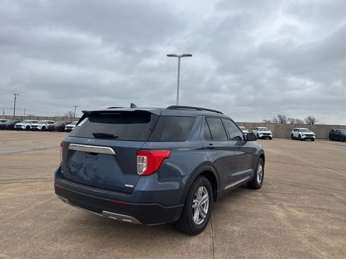 Used 2020 Ford Explorer XLT w/ Equipment Group 202A image 19