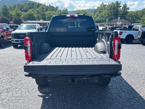 Used 2023 Ford F250 Lariat w/ Lariat Ultimate Package AWD/4WD image 7