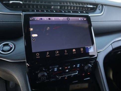 New 2025 Jeep Grand Cherokee L Overland w/ Luxury Tech Group IV AWD/4WD image 7