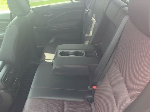 Used 2025 Honda Ridgeline Black Edition image 12