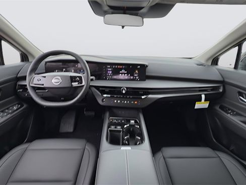 Used 2025 Nissan Murano SV image 18