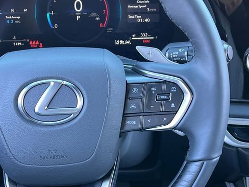 Certified 2025 Lexus RX 350 Premium w/ Accessory Package (Z1) image 18