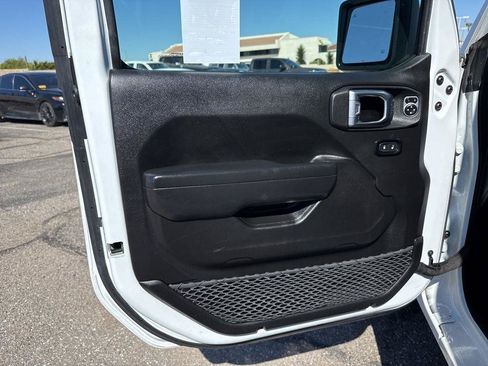 Used 2024 Jeep Wrangler Unlimited Sport AWD/4WD image 29