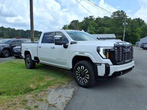 Used 2025 GMC Sierra 2500 Denali Ultimate AWD/4WD image 6