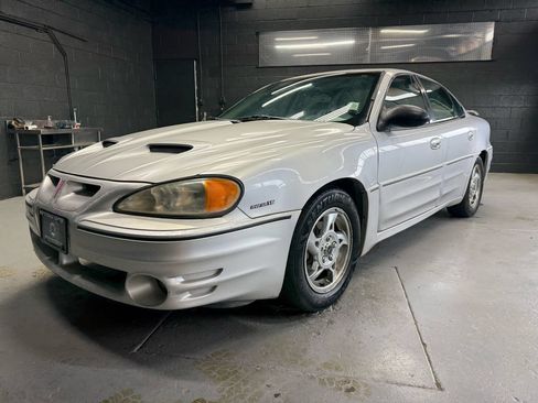 Used 2003 Pontiac Grand Am GT w/ SC/T Appearance Package FWD image 1