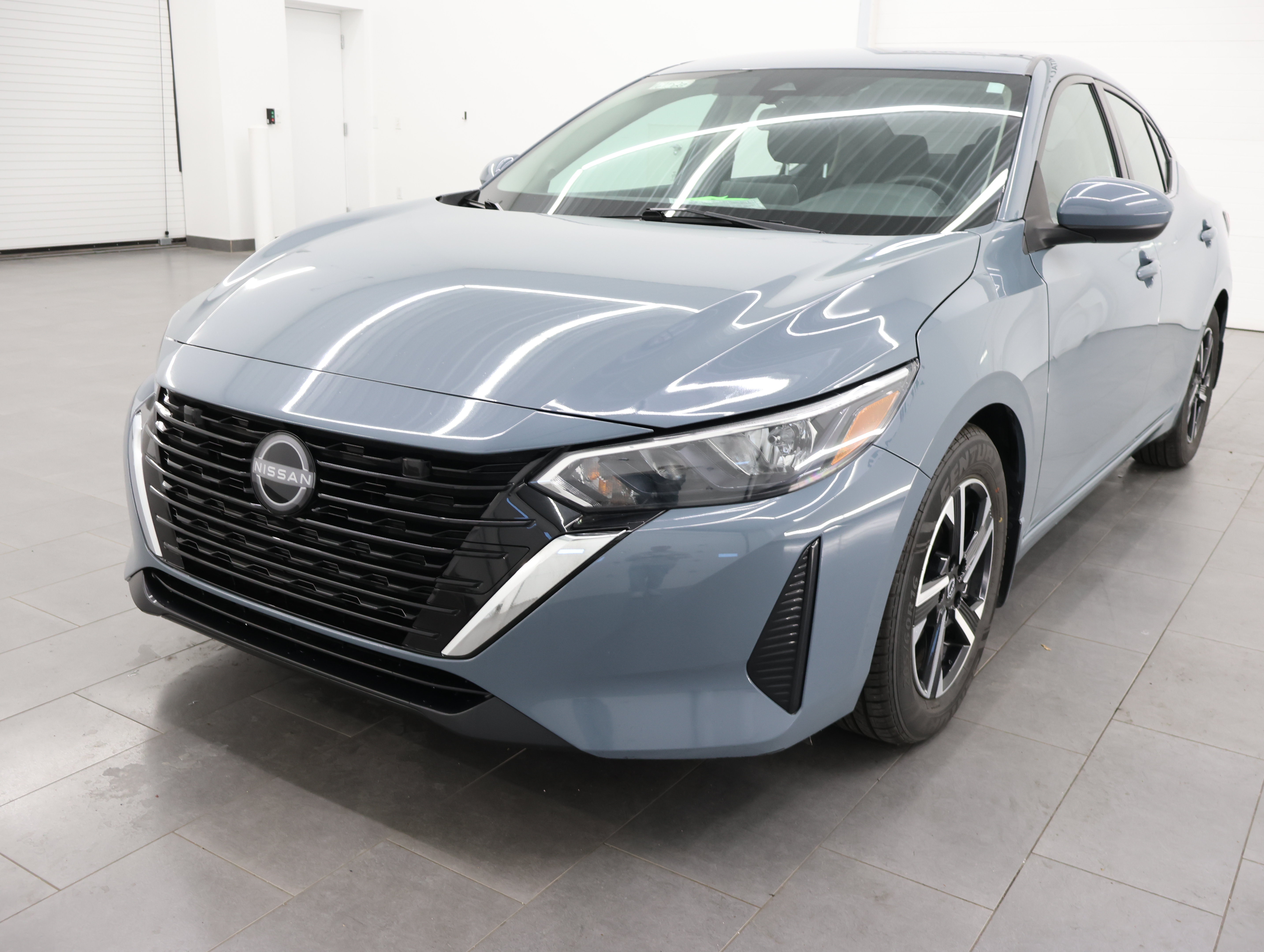 Used 2024 Nissan Sentra SV FWD image 7