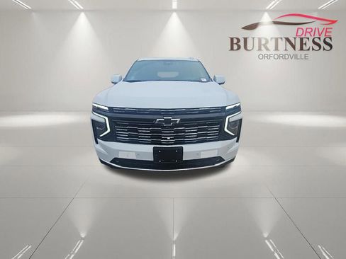 New 2026 Chevrolet Suburban High Country AWD/4WD image 3