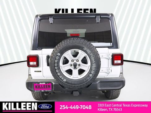 Used 2022 Jeep Wrangler Unlimited Sport image 7