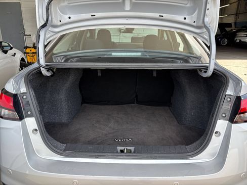 Used 2025 Nissan Versa SV w/ Trunk Package FWD image 31