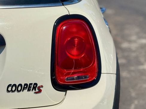 Used 2015 MINI Cooper S image 5