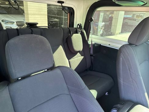 Used 2023 Jeep Wrangler Sport AWD/4WD image 11