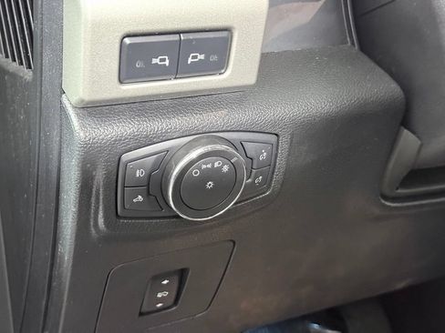 Used 2016 Ford F150 Lariat w/ Equipment Group 502A Luxury AWD/4WD image 17