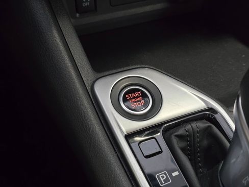 Used 2024 Nissan Sentra SV FWD image 29