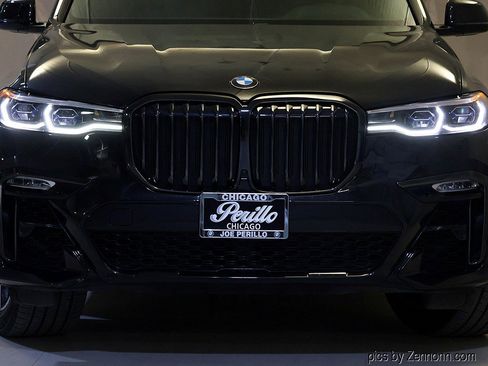 Used 2021 BMW X7 M50i w/ Executive Package image 6