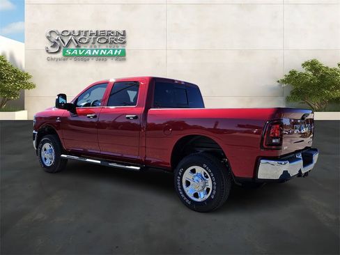 New 2026 RAM 2500 Tradesman AWD/4WD image 3