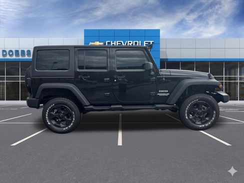 Used 2013 Jeep Wrangler Unlimited Sport image 8