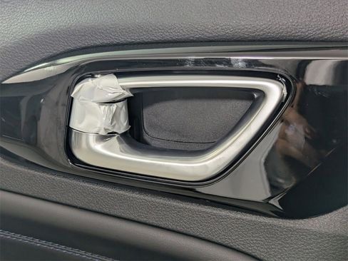 New 2026 Jeep Compass Limited w/ Sun, Sound & Navigation Group image 14