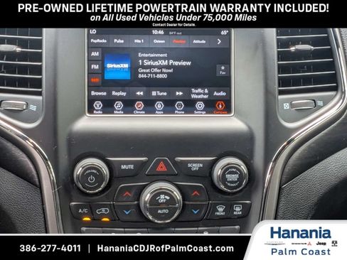 Used 2018 Jeep Grand Cherokee Laredo AWD/4WD image 19
