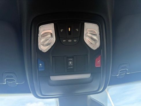 New 2026 RAM 1500 4x4 Crew Cab image 18