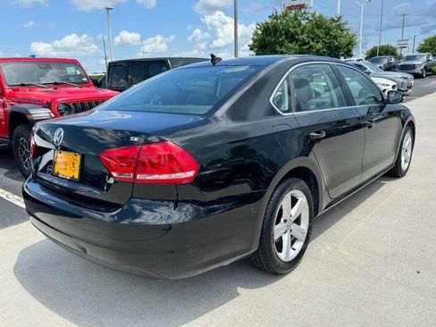 Used 2013 Volkswagen Passat 2.5 SE FWD image 3