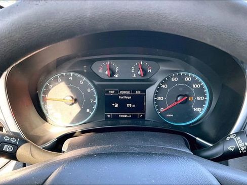 Used 2021 Chevrolet Equinox LS w/ LS Convenience Package FWD image 13