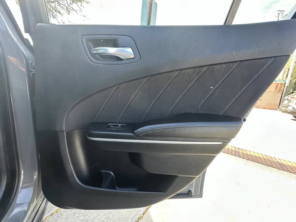Used 2019 Dodge Charger SXT w/ Cold Weather Package AWD/4WD image 34
