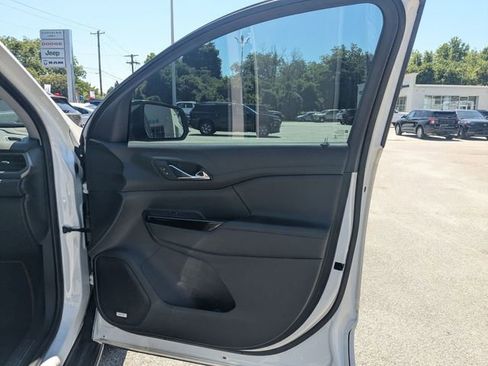 Used 2021 GMC Acadia AT4 AWD/4WD image 32