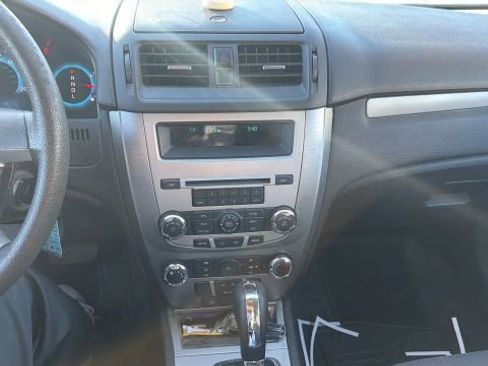 Used 2012 Ford Fusion SE image 12