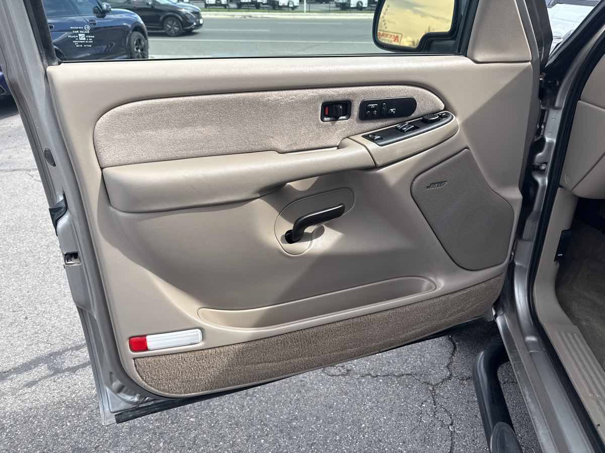 Used 2003 Chevrolet Silverado 2500 LT AWD/4WD image 11