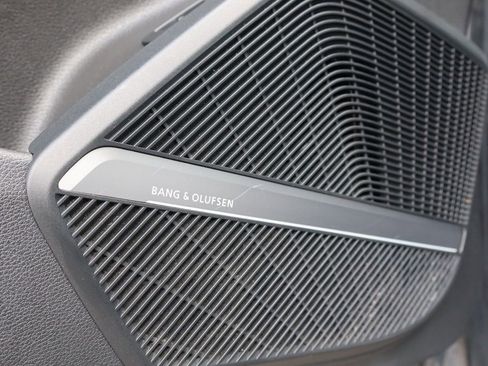 Used 2018 Audi Q5 2.0T Premium Plus w/ Premium Plus Package image 15