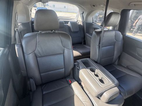 Used 2013 Honda Odyssey Touring Elite image 7
