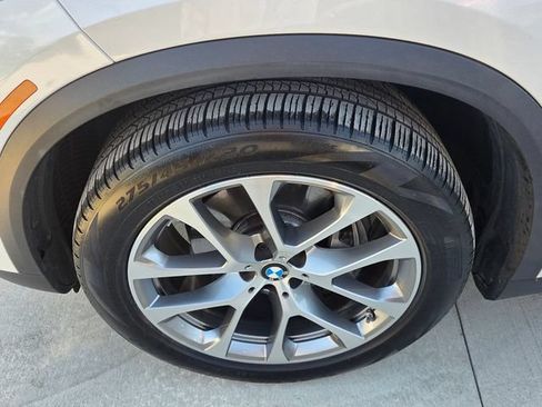 Certified 2025 BMW X5 xDrive40i w/ Parking Assistance Package AWD/4WD image 10