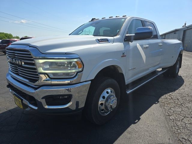 Used 2019 RAM 3500 Laramie AWD/4WD image 3