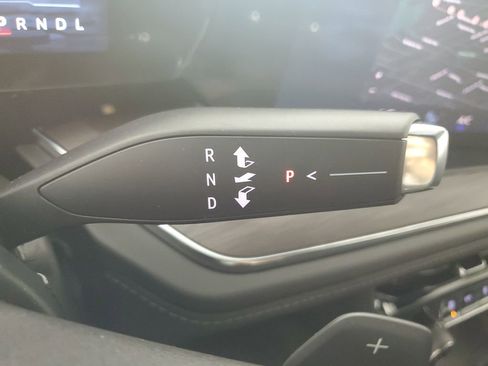 New 2026 Chevrolet Suburban Z71 w/ Comfort Package image 21