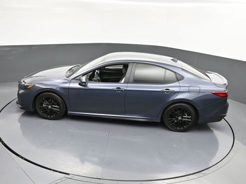 Used 2026 Toyota Camry SE image 32