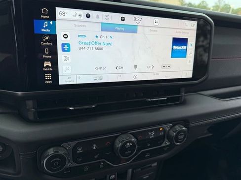 Used 2025 Jeep Gladiator Rubicon w/ Convenience Group image 25