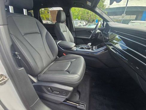 Used 2025 Audi Q7 3.0T Premium Plus AWD/4WD image 10