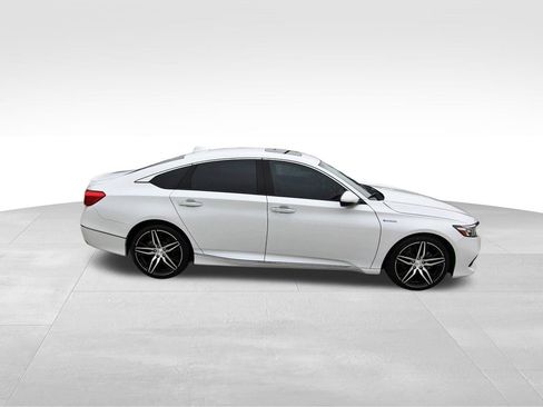 Used 2021 Honda Accord Touring image 5