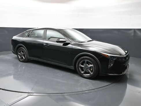 Used 2025 Kia K4 FWD image 20