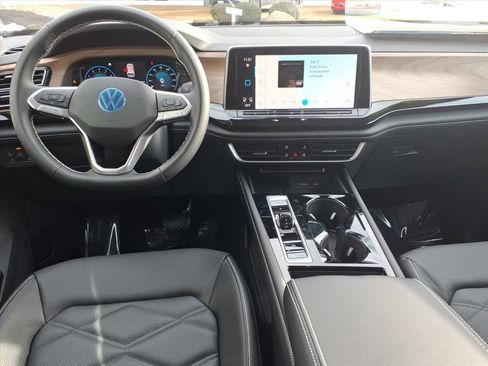 New 2026 Volkswagen Atlas SE AWD/4WD image 9