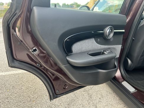Used 2016 MINI Cooper Clubman FWD image 25