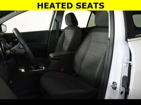 Used 2024 Chevrolet Equinox LT AWD/4WD image 3