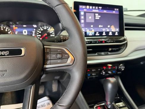 Certified 2025 Jeep Compass Limited AWD/4WD image 27