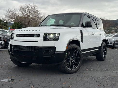 Used 2024 Land Rover Defender 110 X-Dynamic SE image 2