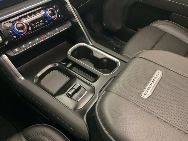 Used 2025 GMC Sierra 2500 Denali w/ Denali Reserve Package AWD/4WD image 14