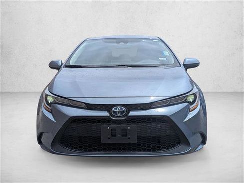 Used 2020 Toyota Corolla LE FWD image 2